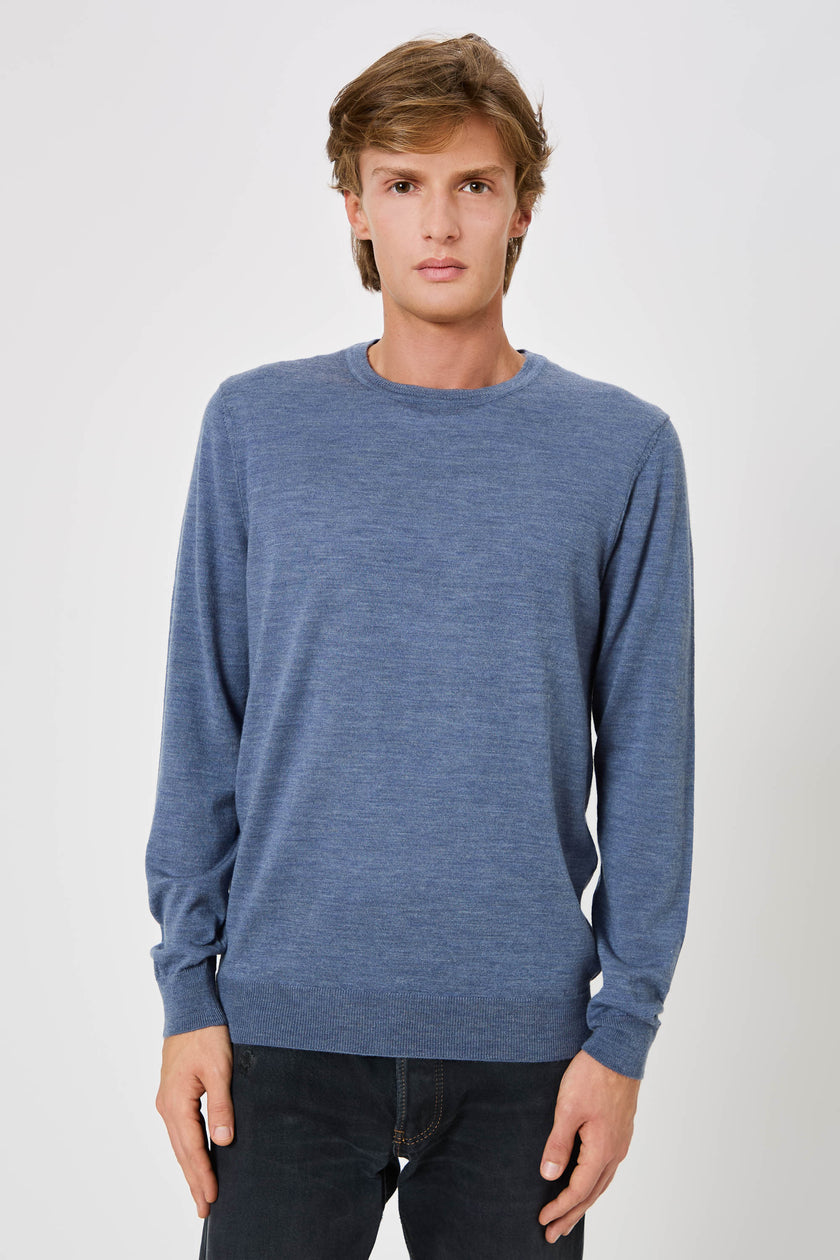Man Crew Neck