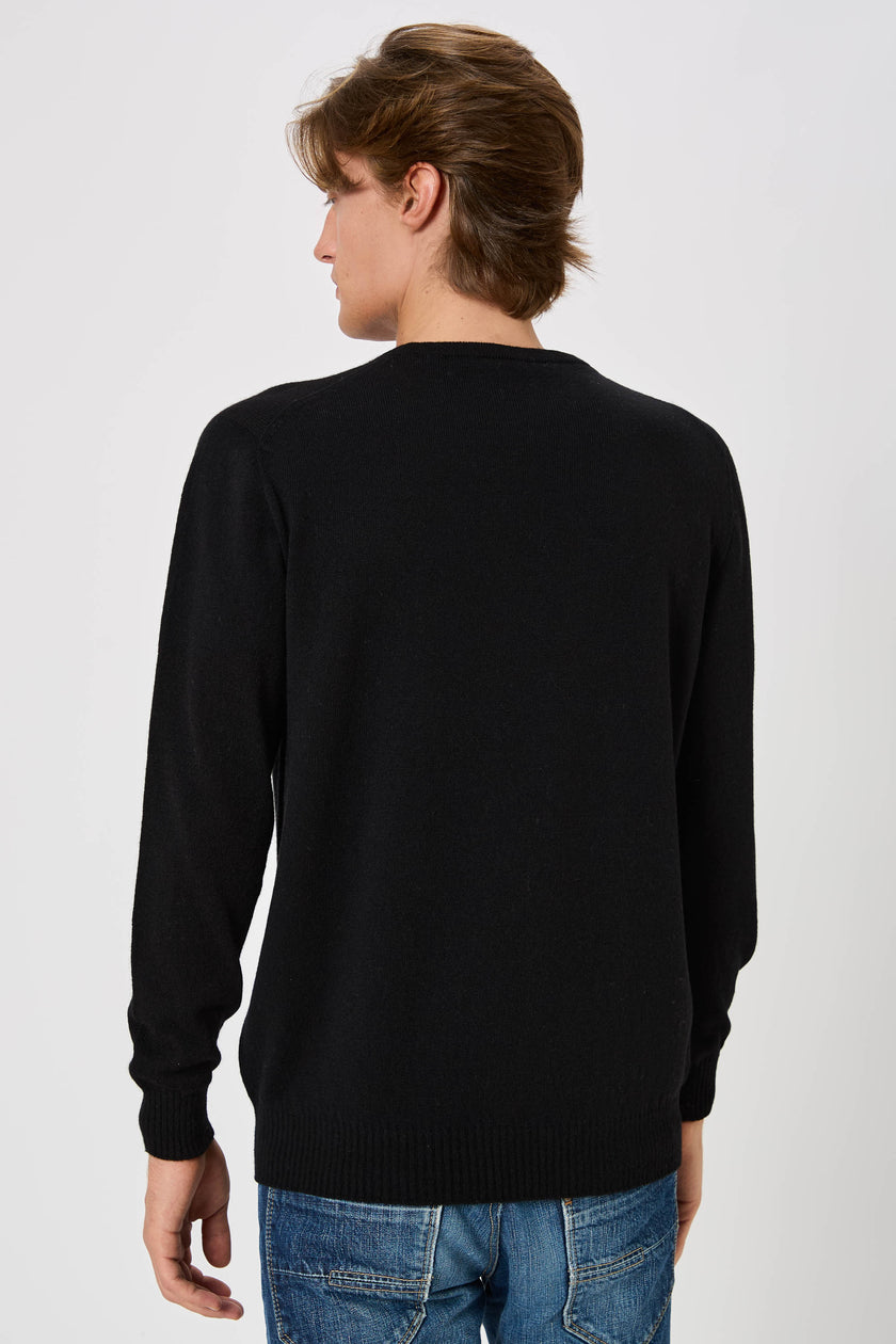 Man Crew Neck