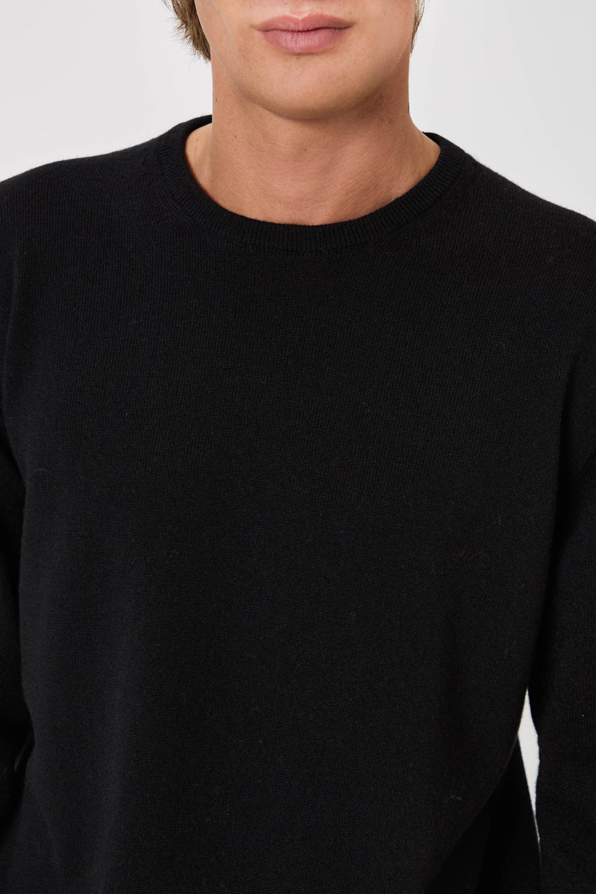 Man Crew Neck