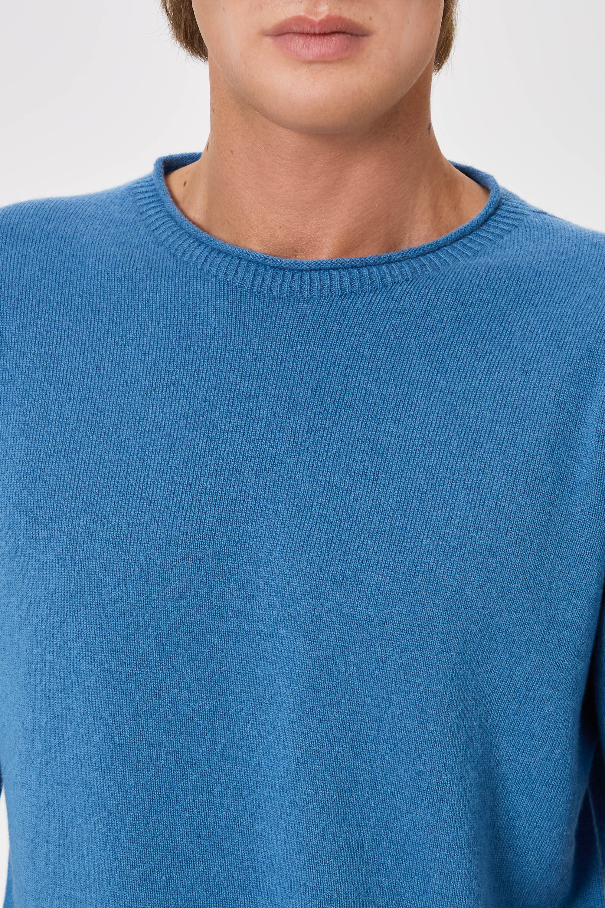 Man Crew Neck