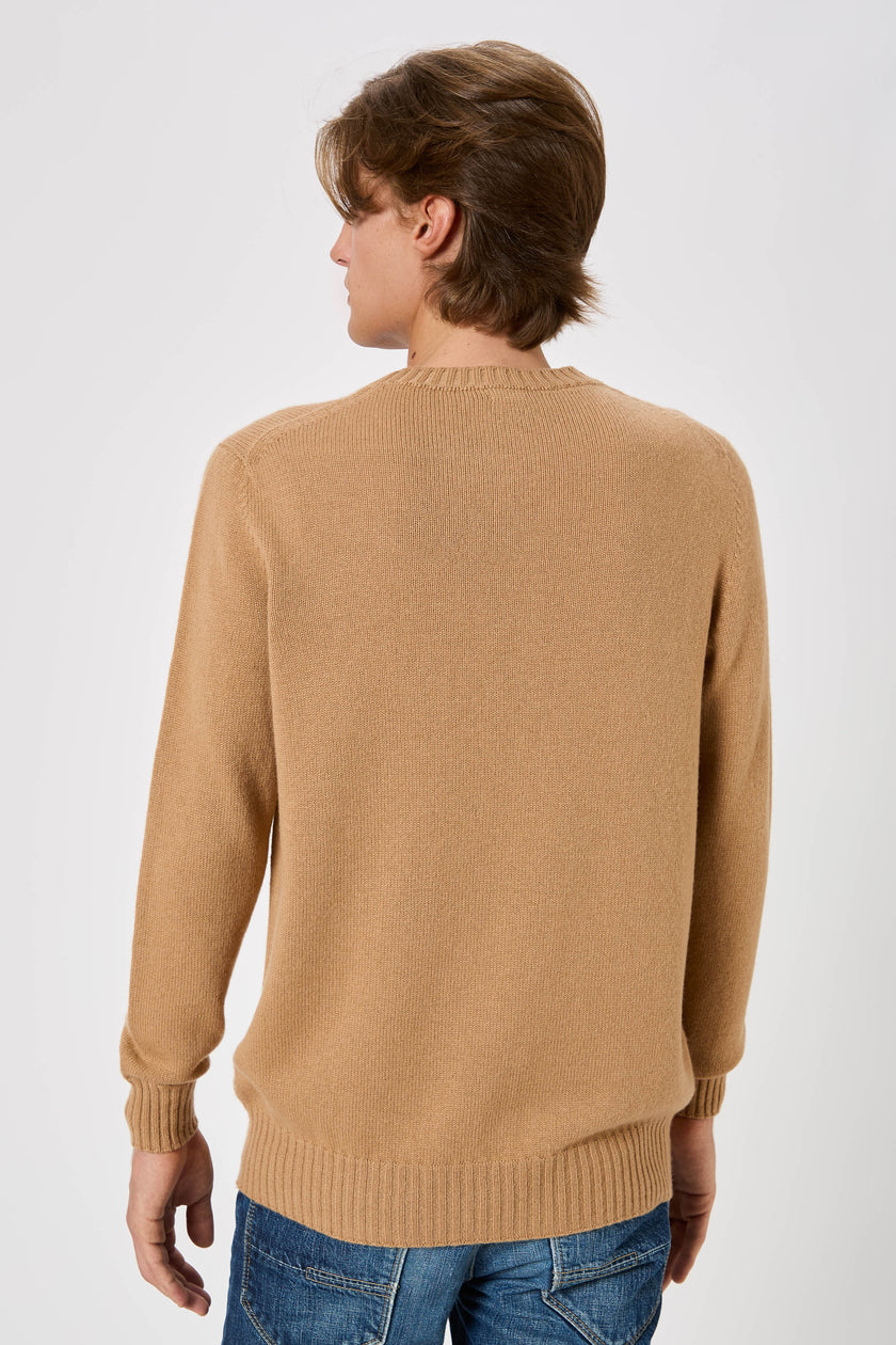 Man Crew Neck