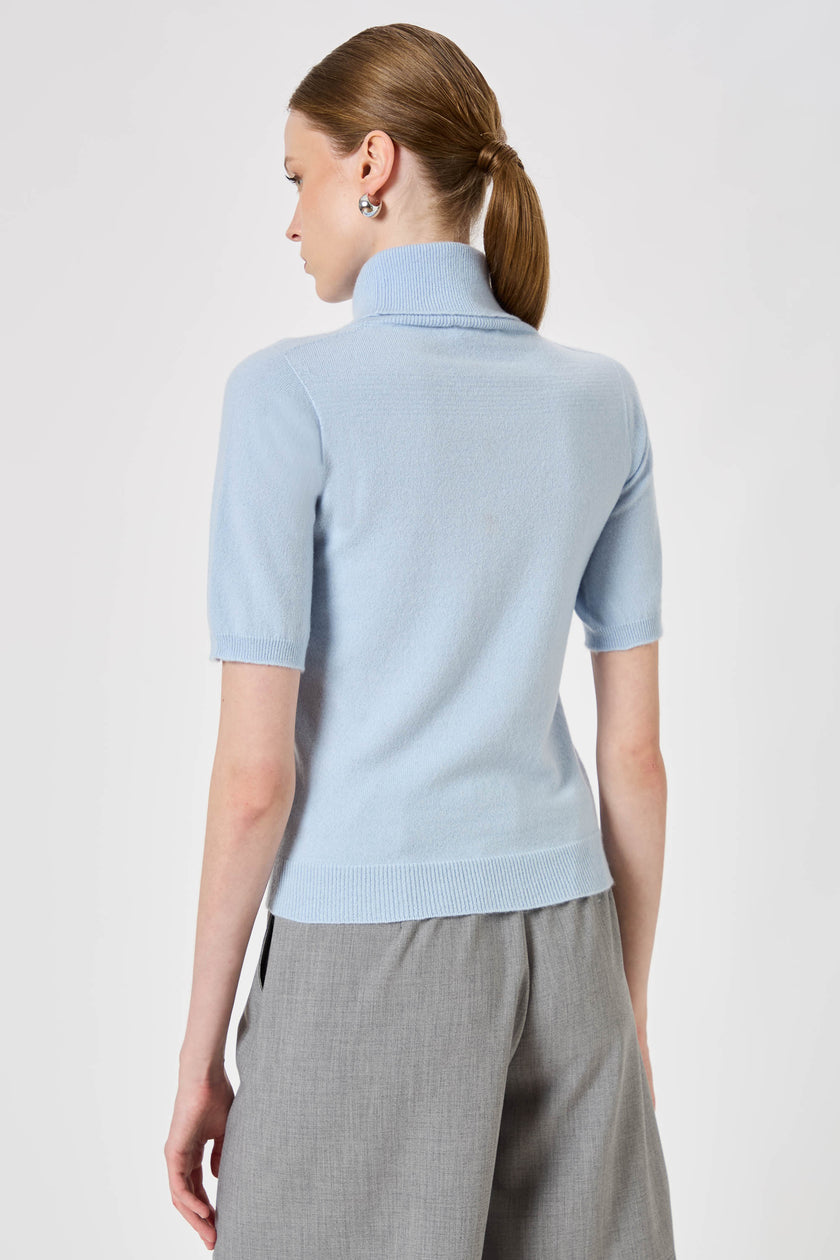Woman Half Sleeve Turtleneck